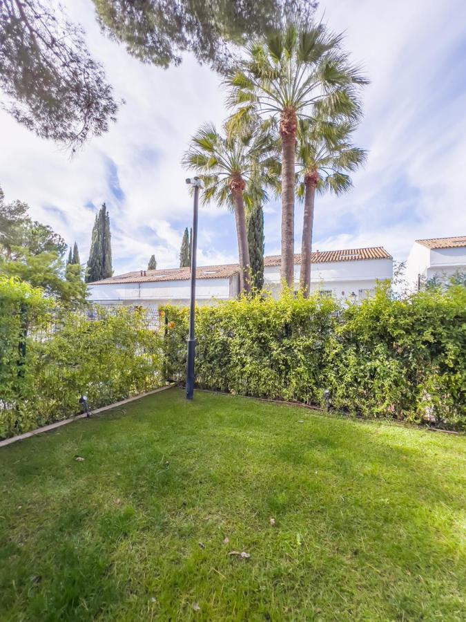 Апартаменты Bajo Con Jardin En La Milla De Oro Марбелья Экстерьер фото